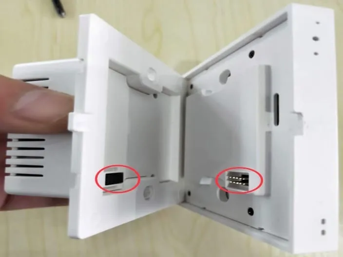 Tách khớp đế và màn hình